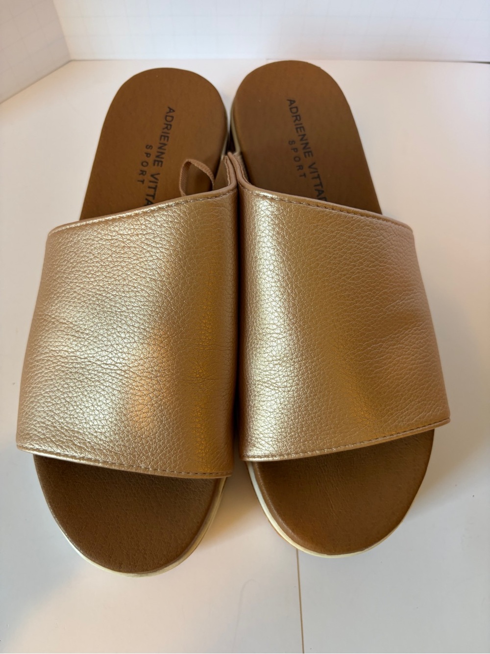 Adrienne Vittadini MetallicRode  Gold Slide Mules Size 6.5